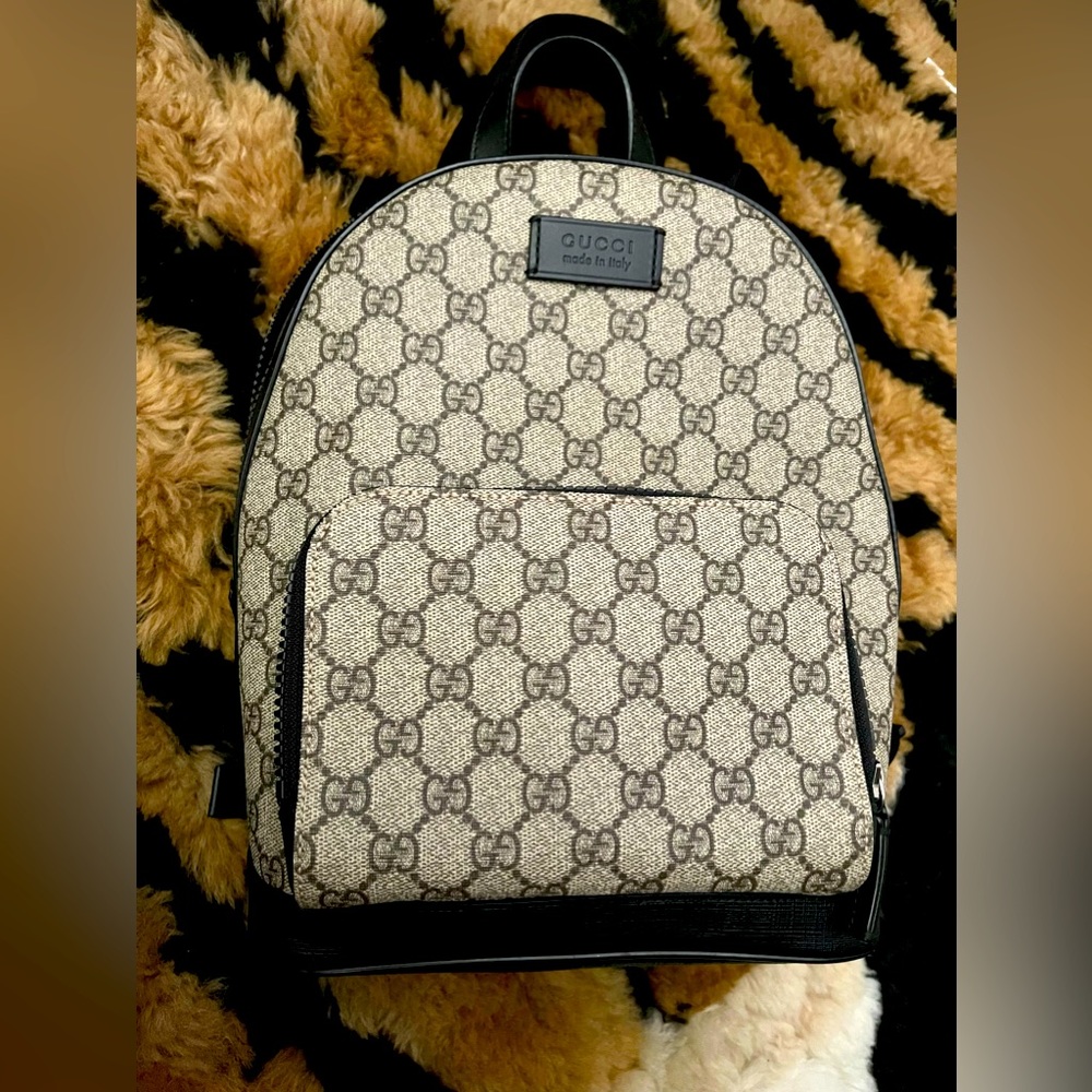 Gucci Zip Pocket GG Coated Supreme